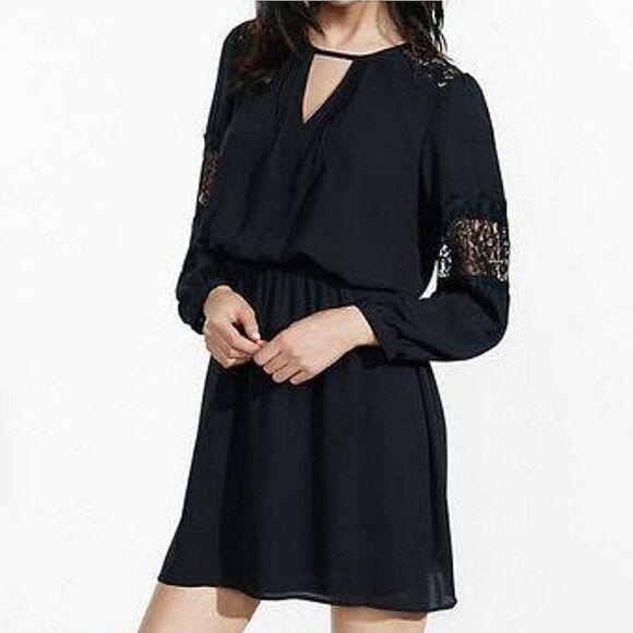 Express dress  - Picture 1 of 11